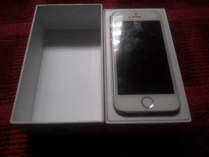 Used Iphone 5s 32gb Silver For Sale - Technology Market - Nigeria