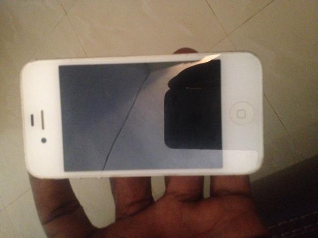 Re: Fairly Used Iphone 4S 32GB White 30K by nickcarter : 11:43pm On ...