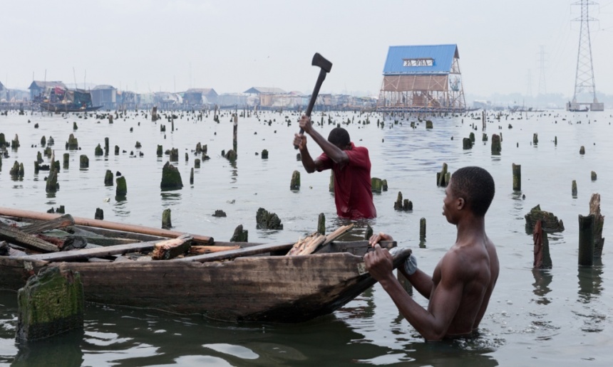 Lagos "Makoko" school in floating water