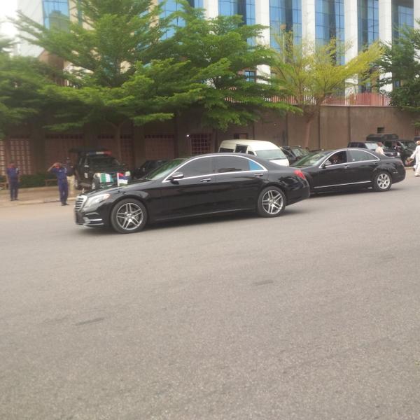  President Buhari Leaves Mosque Without Convoy Or Sirens 