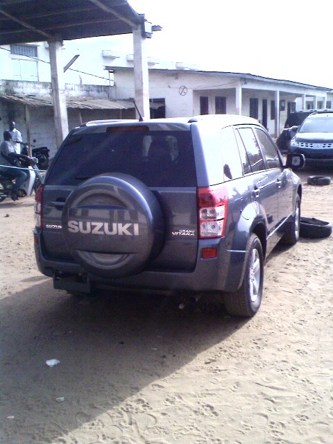 Suzuki Grand Vitara 2006 model front view.jpg (83.32 KB, 480x640 )
