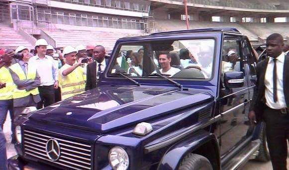 Lionel Messi Gets A Drive From President Of Gabon
