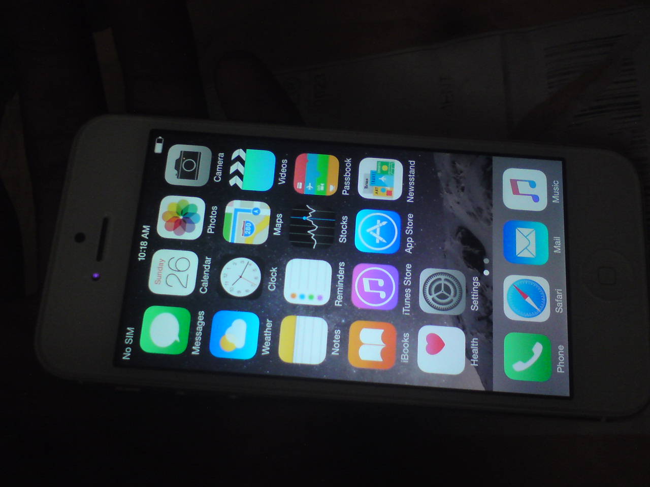 Re: Mint CANADA Used IPHONE 5 (Negotiable) by johnny1980 : 6:37am On ...