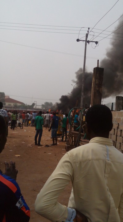 Biafra Agitators Burn Two Trailers At Onitsha Head Bridge (Pics) 3142670_img20151202094449_jpegd59cfd0e088ae120cd6f9b898f0a9bb8