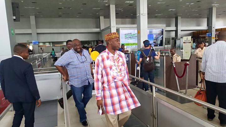 Amaechi Undergoes Security Screening At Lagos Airport (Photos) 3149203_max2_jpga1510291170fee248080ffb6181fd59b