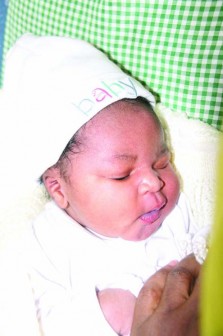 Couple Welcomes 1st Baby Of 2016 At Abuja Hospital After 9 Years Of Marriage 3247582_firstnigerianbaby2016_jpeg779835db6570c86bd842b579a50c4364