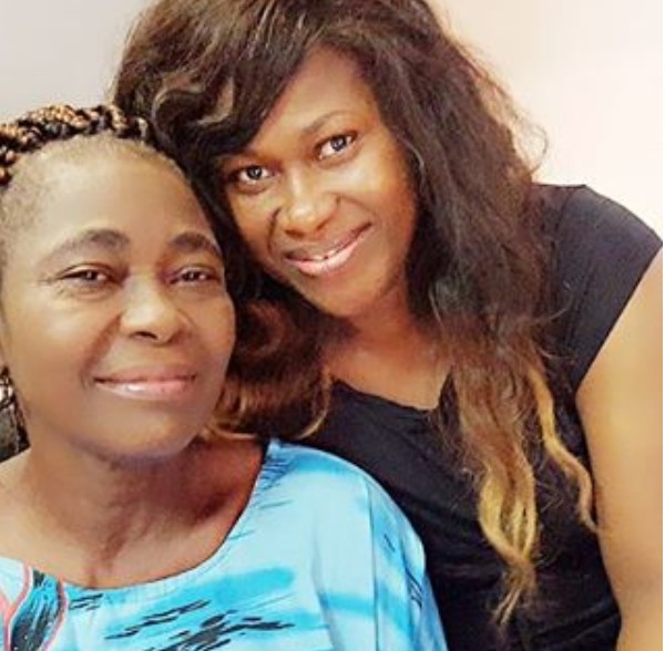 Check Out Uche Jombo & Mum in Cute Photo
