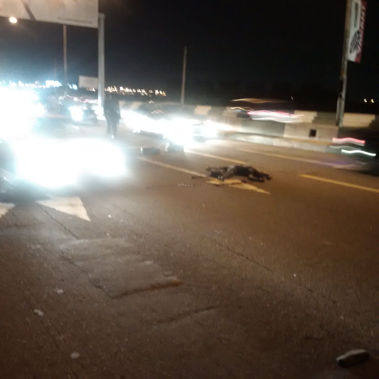 Man Killed By Hit-And-Run Driver On 3rd Mainland Bridge (viewers Discretion) 3512451_67f7261aee7d402a90fc14438dfc18d0_jpege65a14253ce2f2317e4cf988c8cff1bc