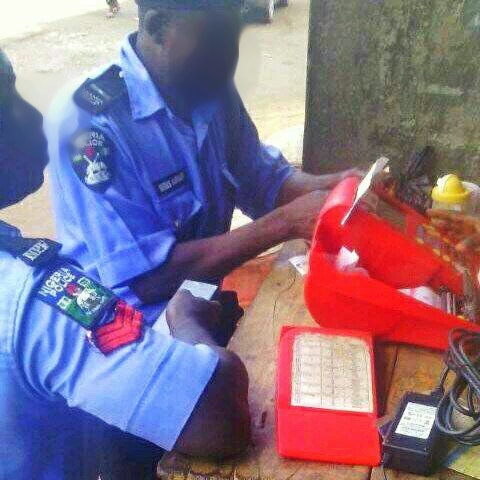 Policemen In Uniforms Playing "Baba Ijebu" (Photo) 3544679_cymera20160329170049_jpeg5cdb63cbbe752f2770e2215f28d11f71
