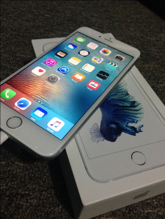 A Week Used Iphone 6s Plus Silver 64GB For Sale Price 195000 - Technology Market - Nigeria