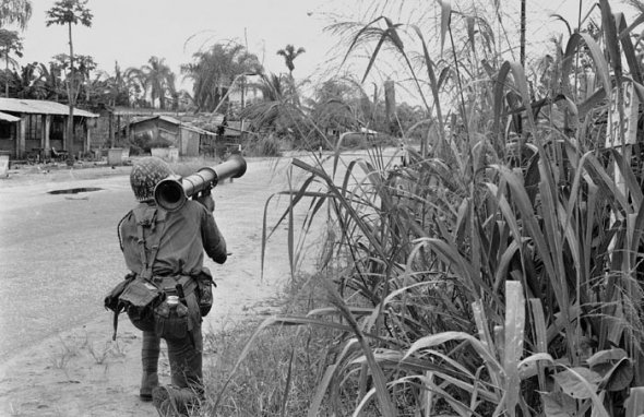 Biafra: The Nigerian Civil War In Pictures (Warning Disturbing Images) 374327_Biafra_5_jpg00b26aa15579465d9611efcf67e28a20