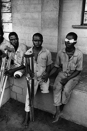 Biafra: The Nigerian Civil War In Pictures (Warning Disturbing Images) 374347_Biafra_20_jpgc9b648a4945e2615dc9f8979afafb59d