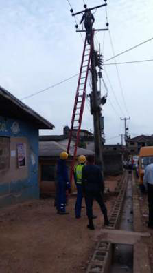 Woman Electrocuted In Her House In Lagos (Photos) 4320014_20161005180726_pnga6138890ace8744713f9bb0759f474d6