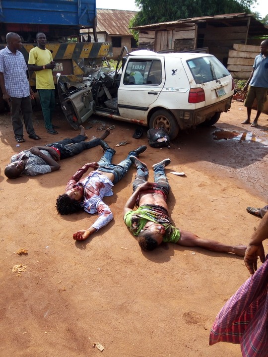 Accident Along Benin-Asaba Expressway In Igbodo, Delta Kills 4 (Graphic Pics)  4381548_img20161020150859_jpeg542903873a947ea11009d79fa79b4ec4