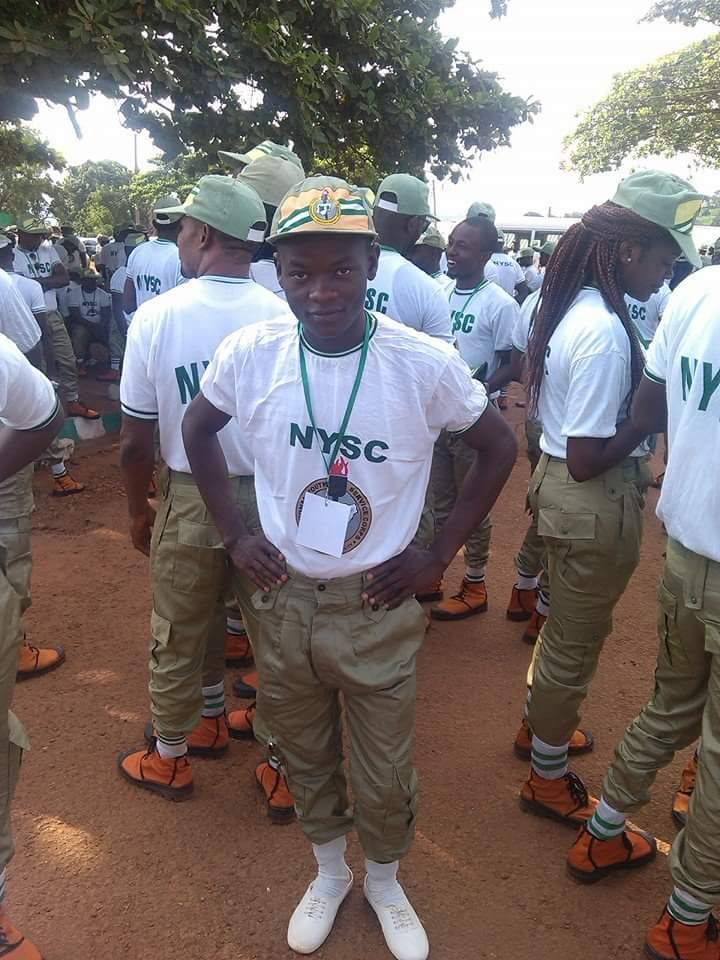  Batch B Stream 2 Corper Dies On His Way Home After Passing Out Parade (Photos) 4455715_abba4_jpg486277ff50f6e27956380f4cf98149a3