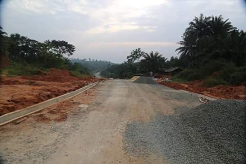 Abia Government Constructs Highway In Arochukwu Forest(pictures)  4473996_16234_jpege9caa692bd7fb8dbbc13ecf060a6682f
