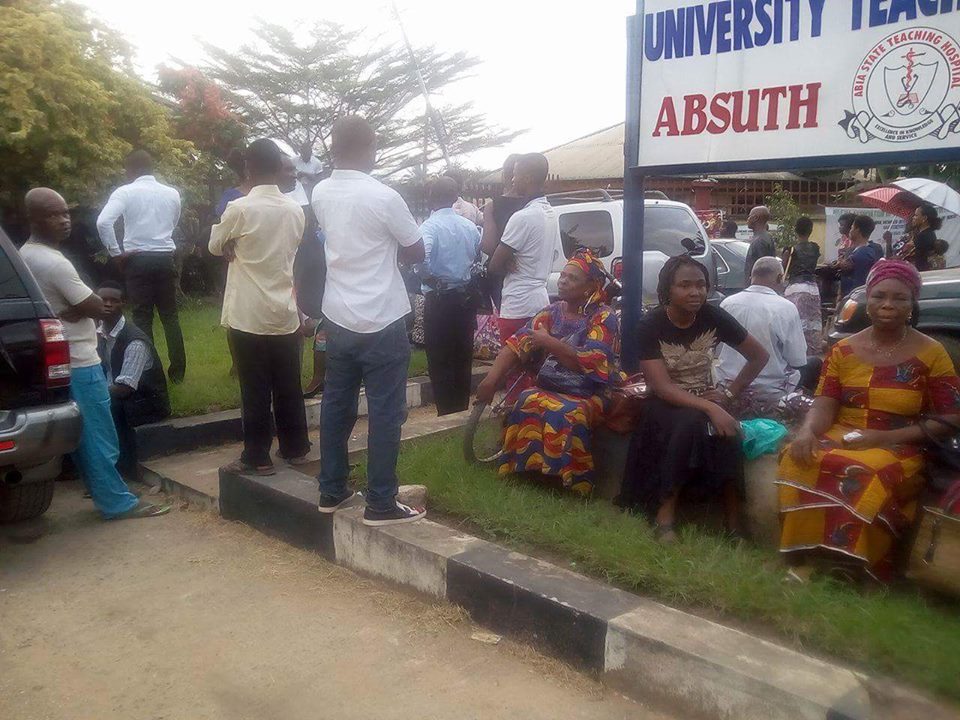 Protest At ABSUTH Over Unpaid Salaries (Photos) 4628784_absuthprotest_jpeg45487ce37b0bd868c9b523e5a8445389