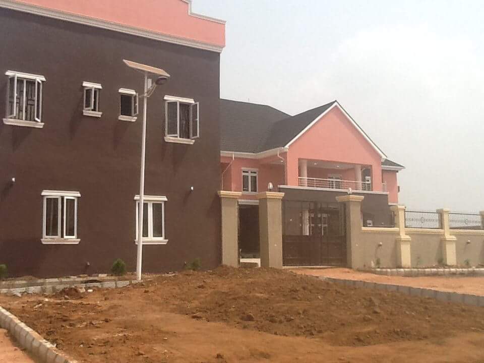 Obiano Opens The 16 Storey Building Hospital Built By Dr Maduka At Umuchukwu Village Now Opened (Photos) 4643815_fbimg1482428974983_jpegda987b1ddd8222a385695225191a2e50