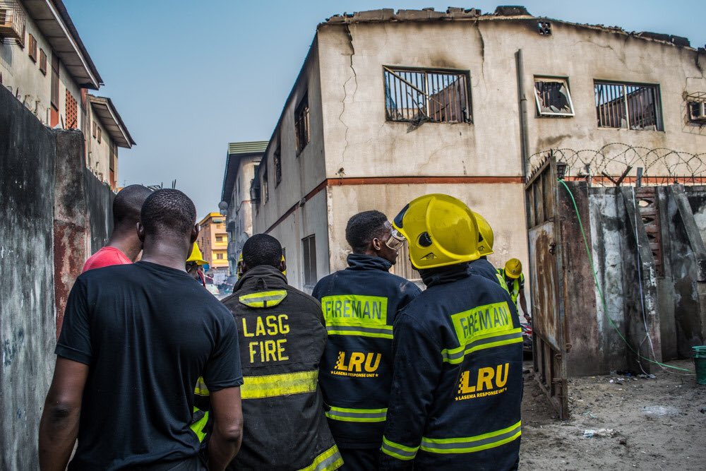 PHOTOS: Fire Fighters Rescue 3 Children From Burning House In Lagos 4832528_1_jpeg83b5009e040969ee7b60362ad7426573