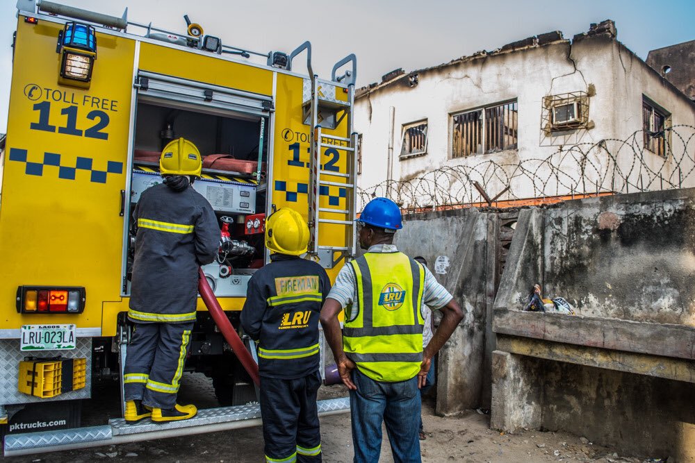 PHOTOS: Fire Fighters Rescue 3 Children From Burning House In Lagos 4832534_5_jpegddf9c9a45551e218c4018d5c53e9f6bb