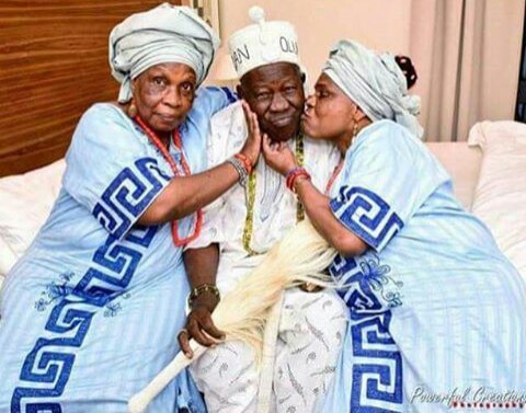 Image result for Olubadan, Oba Saliu Enjoying Valentine With Two Of His Wives