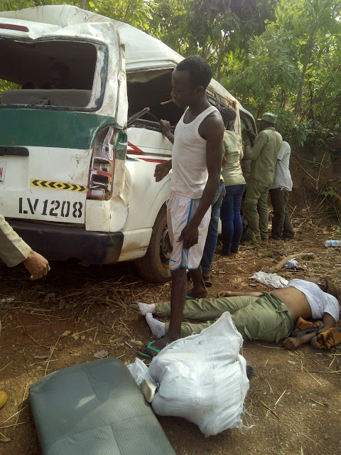 Two Corpers Die In Accident On Taraba-Benue Road (Graphic Photos) 4874689_255bunset255d_jpeg9967669d758f7d63bf965561141e1895