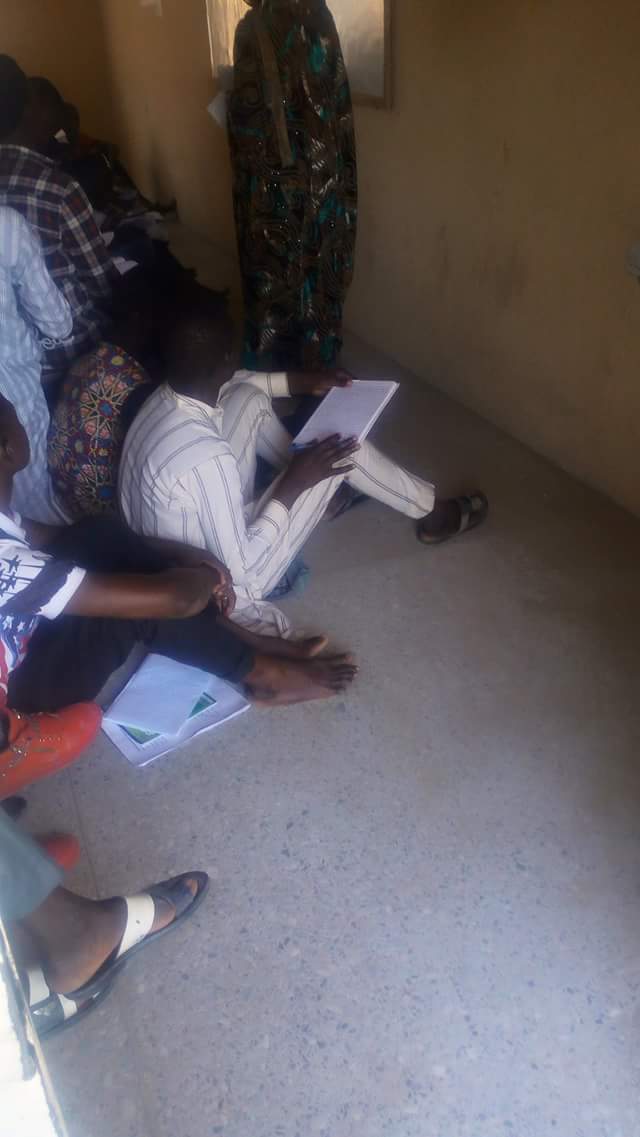 Students Of Ramat Polytechnic Borno Sitting On The Floor Receiving Lecture (Pic) 5015708_fbimg1489757269667_jpeg68f1949579b1b8f58a9faa88e3dfe185