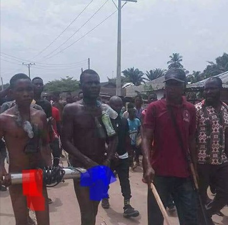 Married Man Paraded Unclad After He Was Caught Vandalizing A Pump In Delta 5025305_capture_jpeg6d0ce43c2e6495dc5ba7597dd3872afd