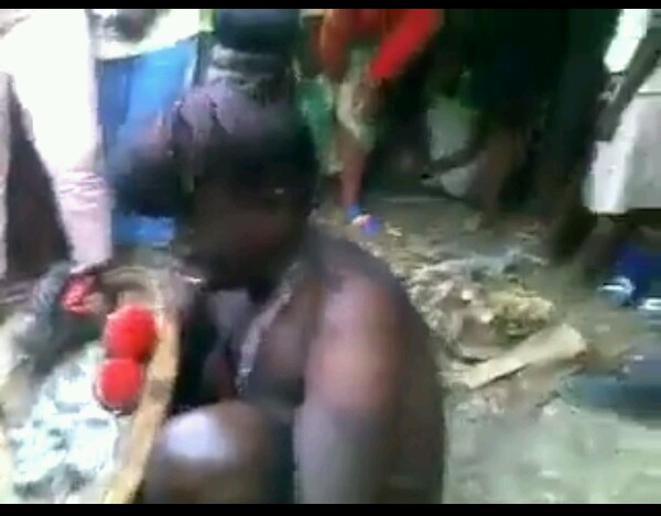 2 Zimbabwean Female "Witches" Caught Red-handed Totally Unclad (Video) 5114812_20170406131751_jpega85adef7750d1b10fcd7dbca7de990ca