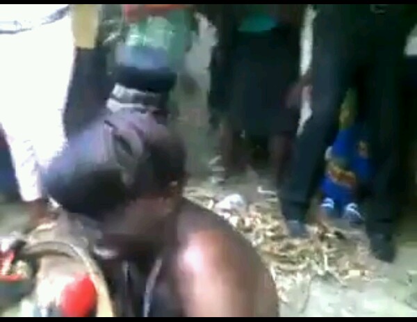 2 Zimbabwean Female "Witches" Caught Red-handed Totally Unclad (Video) 5114820_20170406131849_jpeg1e14dbd936e062d3d74eb57d3253107a