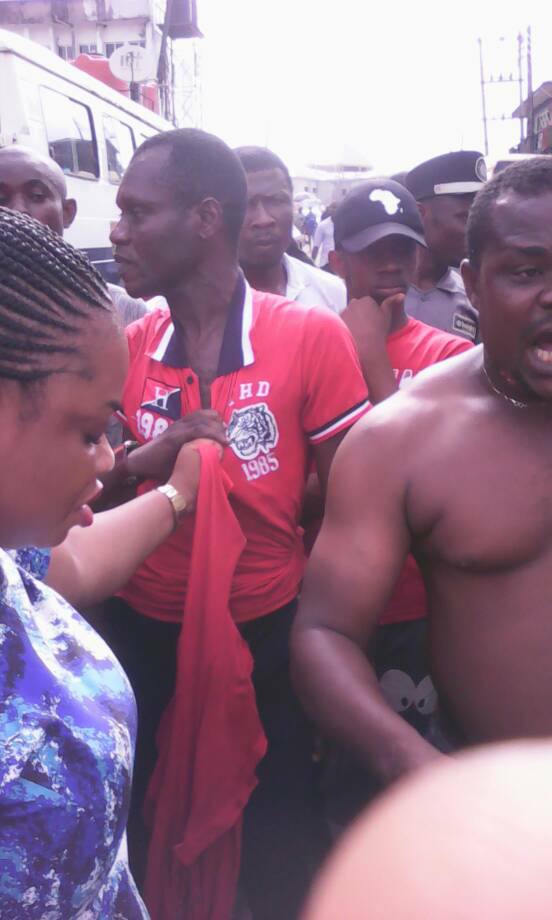 Pregnant Woman Beaten By Abia Task Force Thugs In Umuahia (Video, Photos) 5215667_1815737615483062585363523061771514107216202n_jpgc6b9adc9fe875fd731295fcd2d23c4cd
