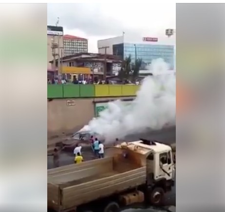 Lagosians Use Faeces To Put Out Fire On Road, Poo Truck Explodes (Video) 5216482_shit1_jpegd8a0dfac8e72b2fb31deef781f1ebf5f