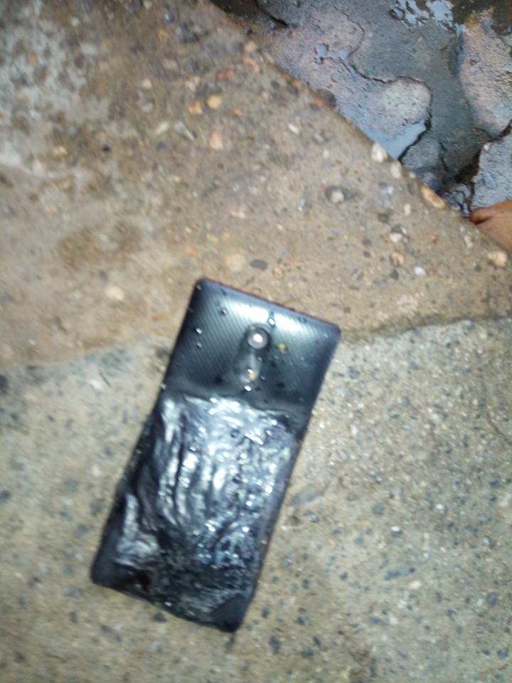 Lady's Infinix Hot 4 Explodes In Her Pocket, Causes Burns On Her Leg 5351220_1851947522722745696643513787731407080104907n_jpgc8c308a9b9bc8a701f074e1752fbc3b0