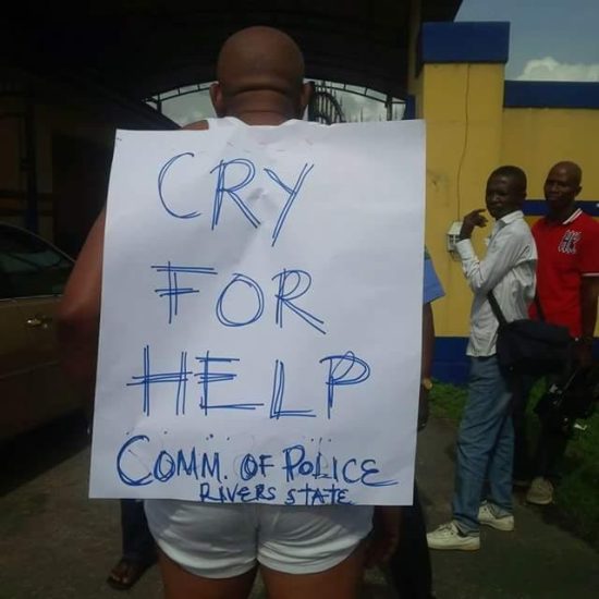 CitizenAction - Tekena Iyalla Protests At Police Station Over Increased Robbery In Rivers (Pics) 5410146_4_jpeg9679ccb5a92f650b83fcf29e0a6a6775