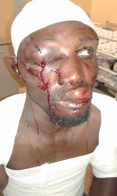Oau Students Fight, Beat Up Sug President Over N2.5million Bus Scandal (photos) 5577684_2a_png571b565278e588d77f4fb7f1bcbb581a