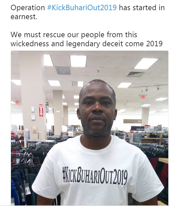 Man Rocks #KickBuhariOut2019 T-Shirt; Nigerians Reacts (Photos)