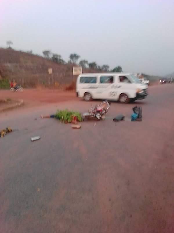 Dangote Trailer Crushes Lady Dead On Enugu-Port Harcourt Expressway (Graphic Pic) 6736275_fbimg1519329632485_jpeg017bfd4aa28257151bba0314af877b45