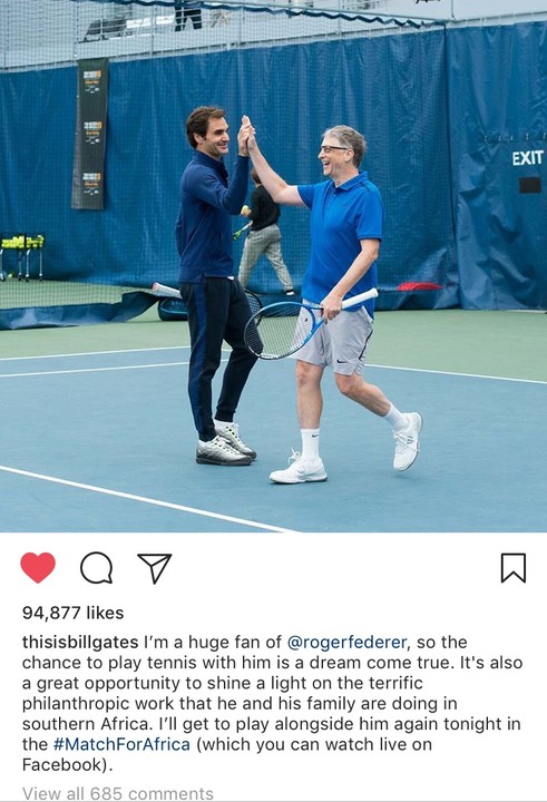 Bill Gates Plays With Roger Federer, Tennis Legend