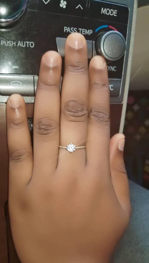 Man Engages Girlfriend With N2 Million Cheque & Diamond Ring (Photos) 6931607_filko1_jpeg11f8bc21ddf774e86e76e3124a505320