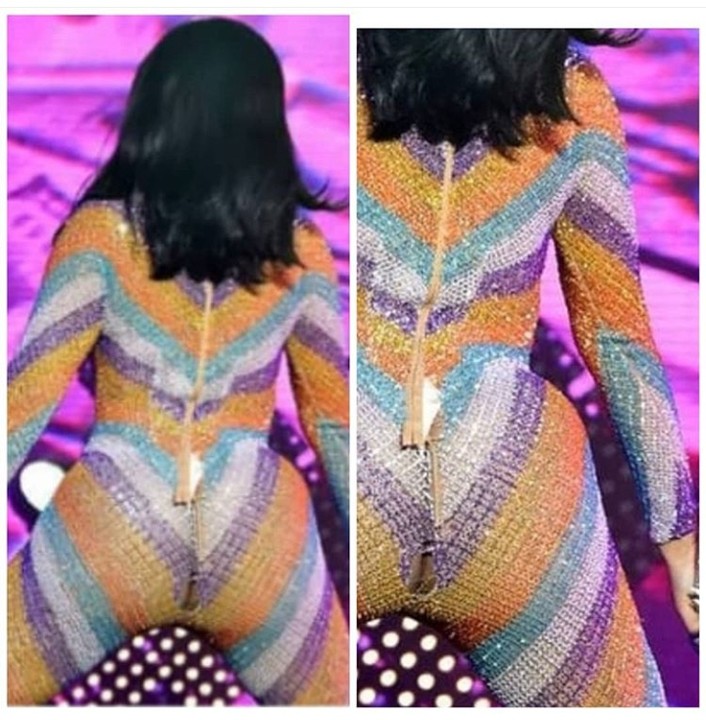 Cardi B Suffers Wardrobe Malfunction Her Clothe Tears While Performing