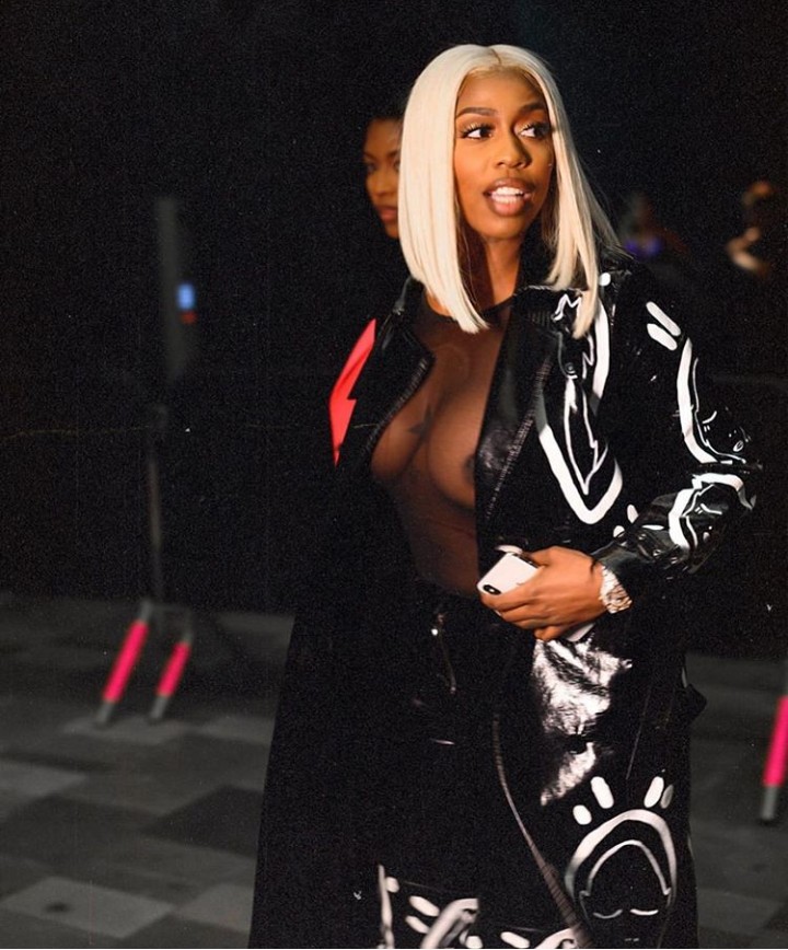 American Rapper Steps Out On A See Through Dress Exposing Her N*pples (Phot...