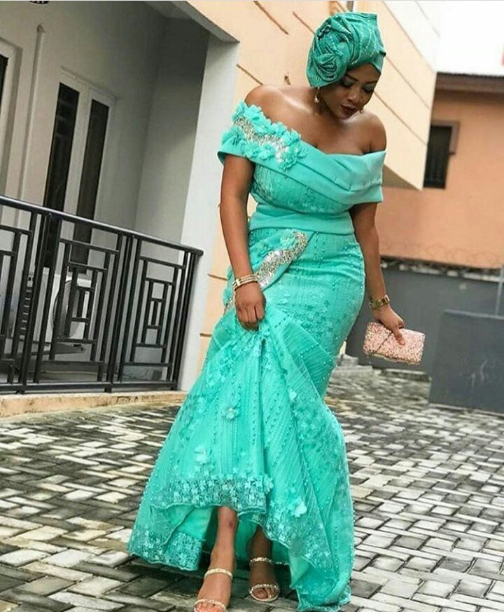Catalog Of Latest Lace Gown Styles For Wedding 2019 - Fashion - Nigeria