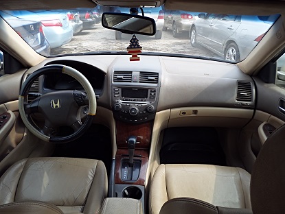 A Neatly Used Honda Accord 2007 Model Wth A Leather Interior