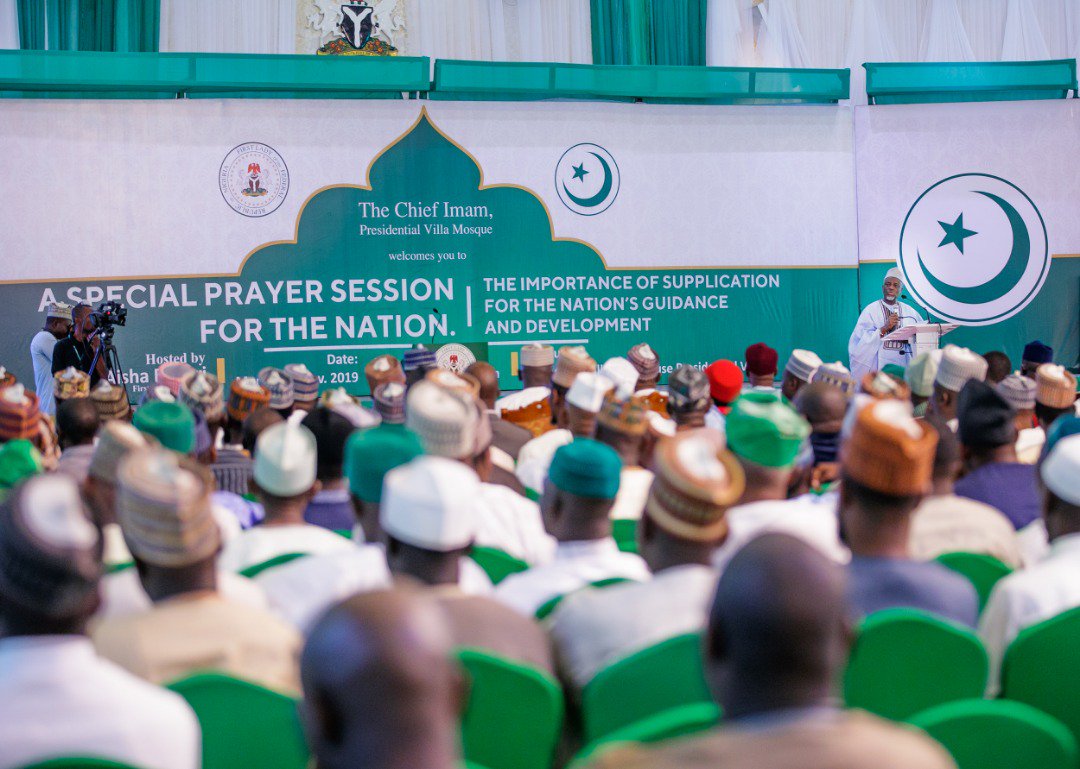 Aisha Buhari Holds Prayer Session For Nigeria In Aso Rock (Photos) 