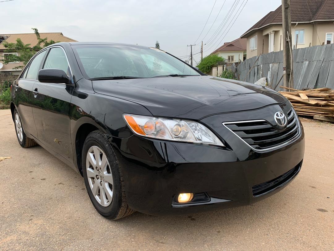 2007 Toyota Camry XLE V6 Thumbstart With DVD @2.750 - Autos - Nigeria