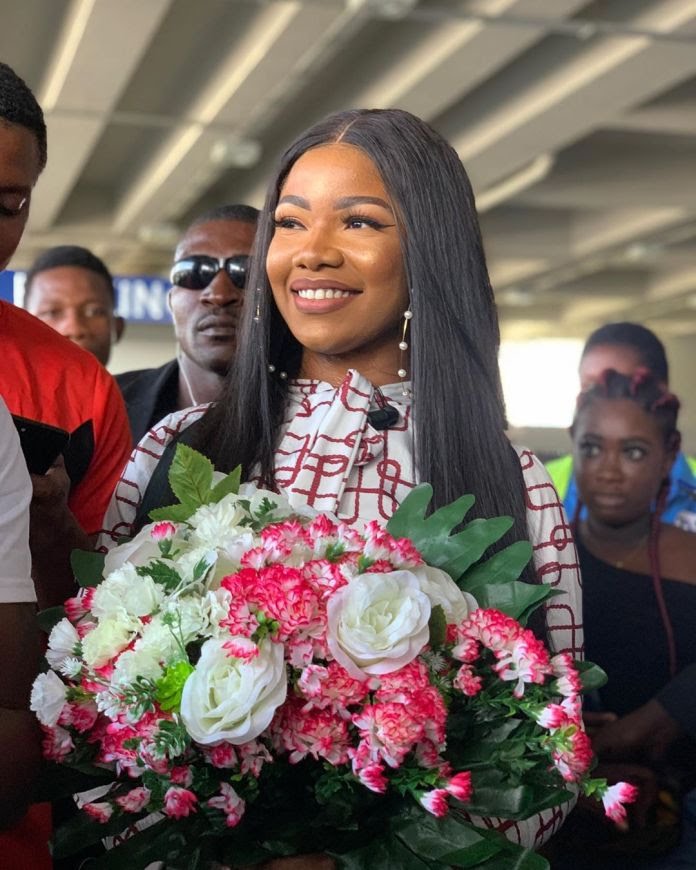 Tacha Arrives In Ghana, Gets A Hero's Welcome (Photos)