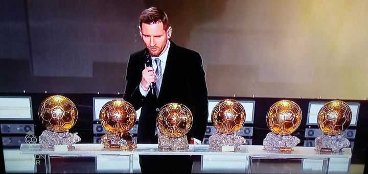 Messi Shows Off His 6th Ballon D'or Awards (Photos) 3