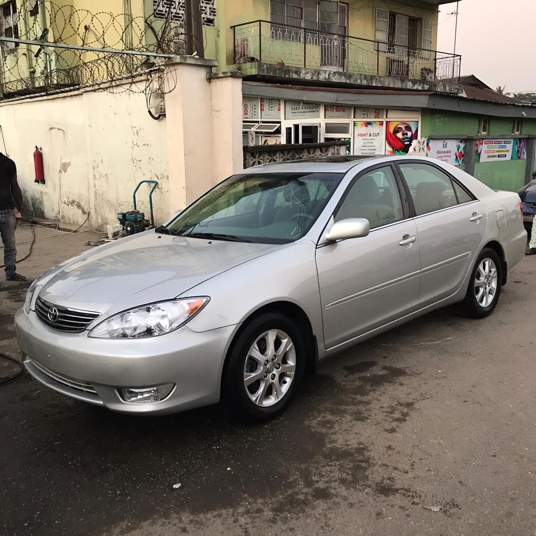 SOLD....Clean Title Accident FREE 2005 Toyota Camry XLE