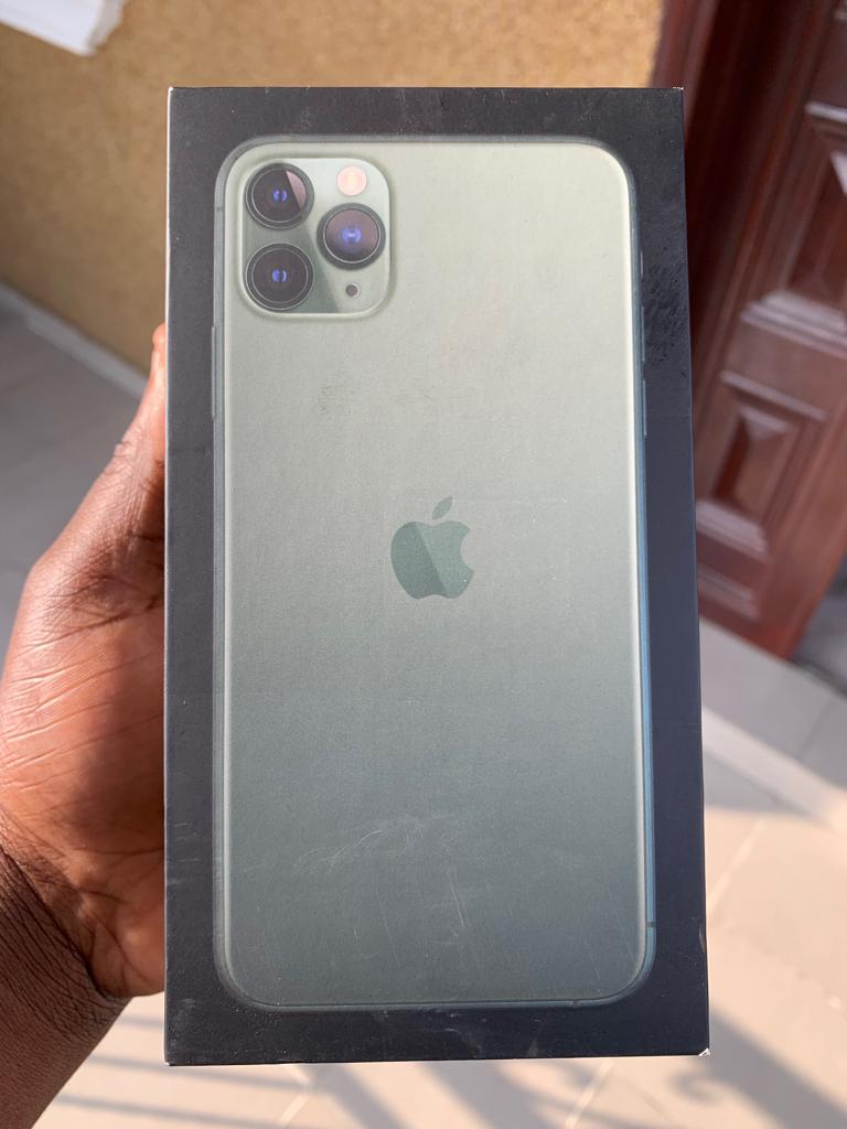 New Chip Unlocked Iphone 11 PRO MAX For Sale - Phone/Internet Market - Nigeria