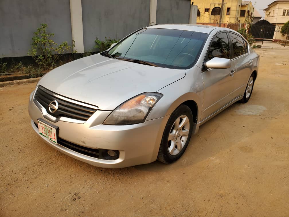 Grade A Extremely Clean And Sharp Reg 2008 Nissan Altima 2